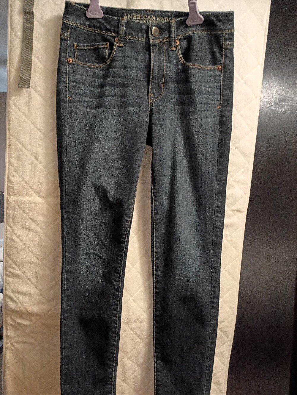 American Eagle Women’s Dark Wash Blue Jeans - Picture 6 of 12